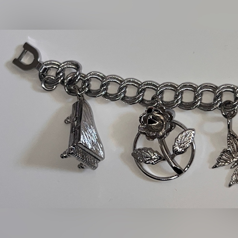 Monet Vintage Silver Charm Bracelet Mechanical Piano and Sterling Silver Charms - Picture 4 of 17